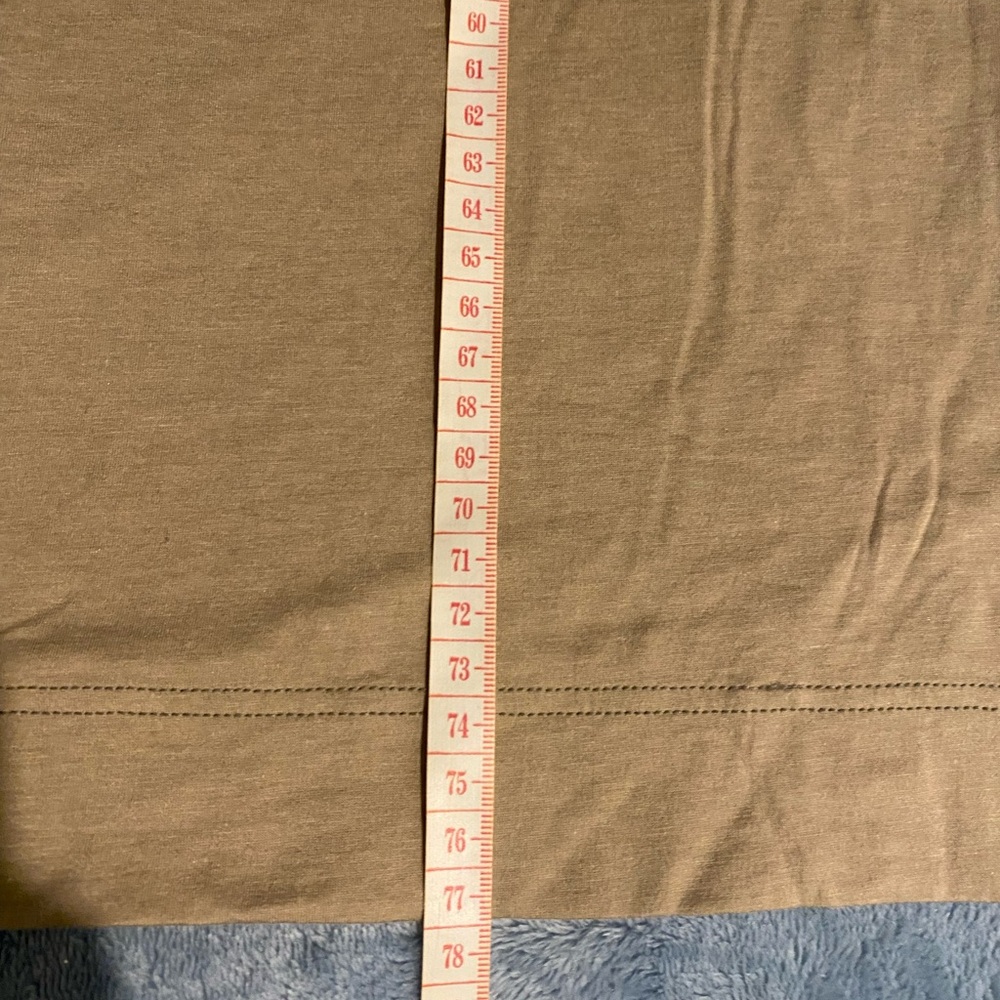 Hanro tan
Short Sleeve Tee - Picture 6 of 8